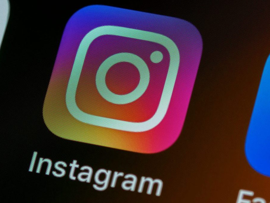 Na ilustračnej snímke logo Instagramu.