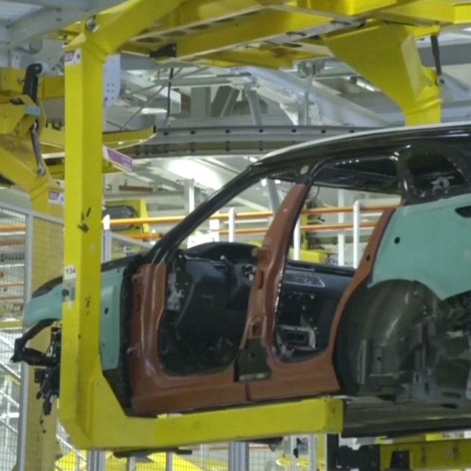 výroba automobilu