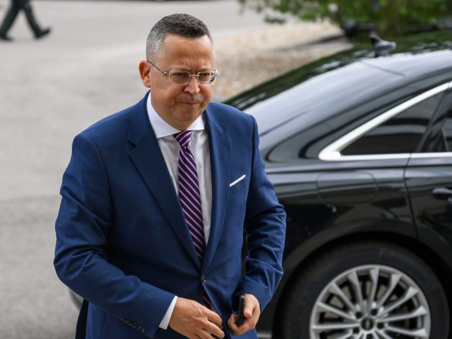 Minister financií Ladislav Kamenický (Smer-SD).