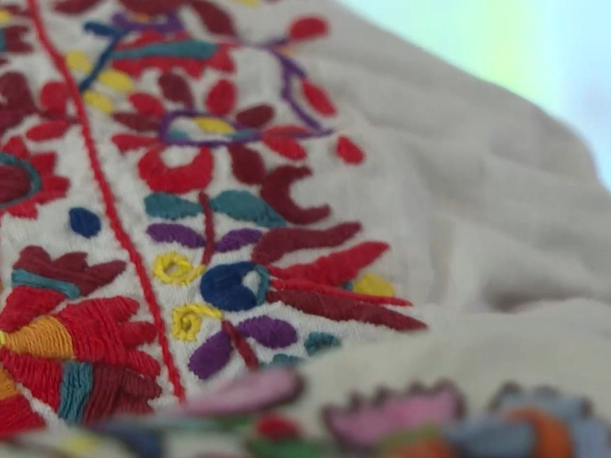 Na snímke výšivka na kroji Adama Staňa.