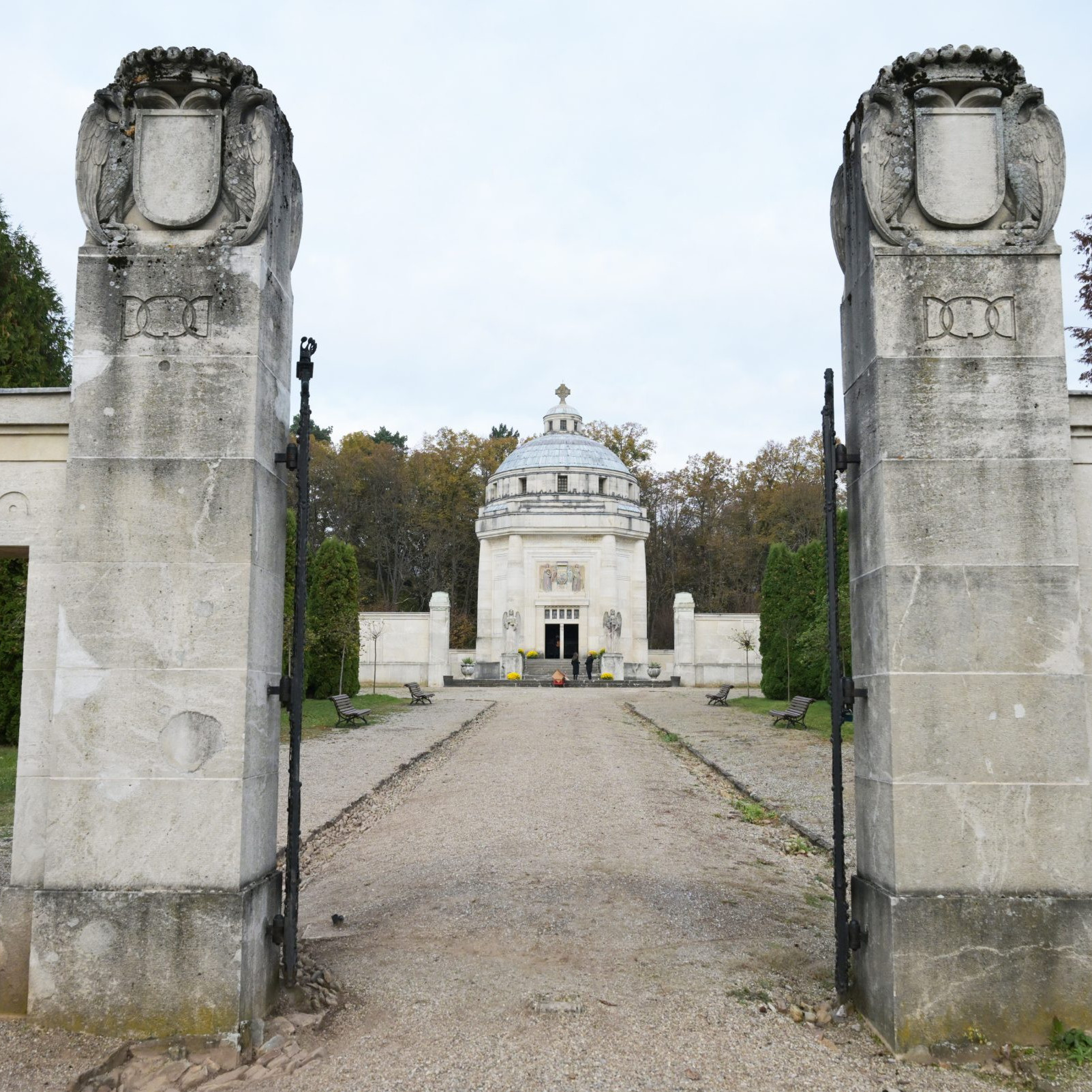 Mauzóleum v Krásnohorskom Podhradí