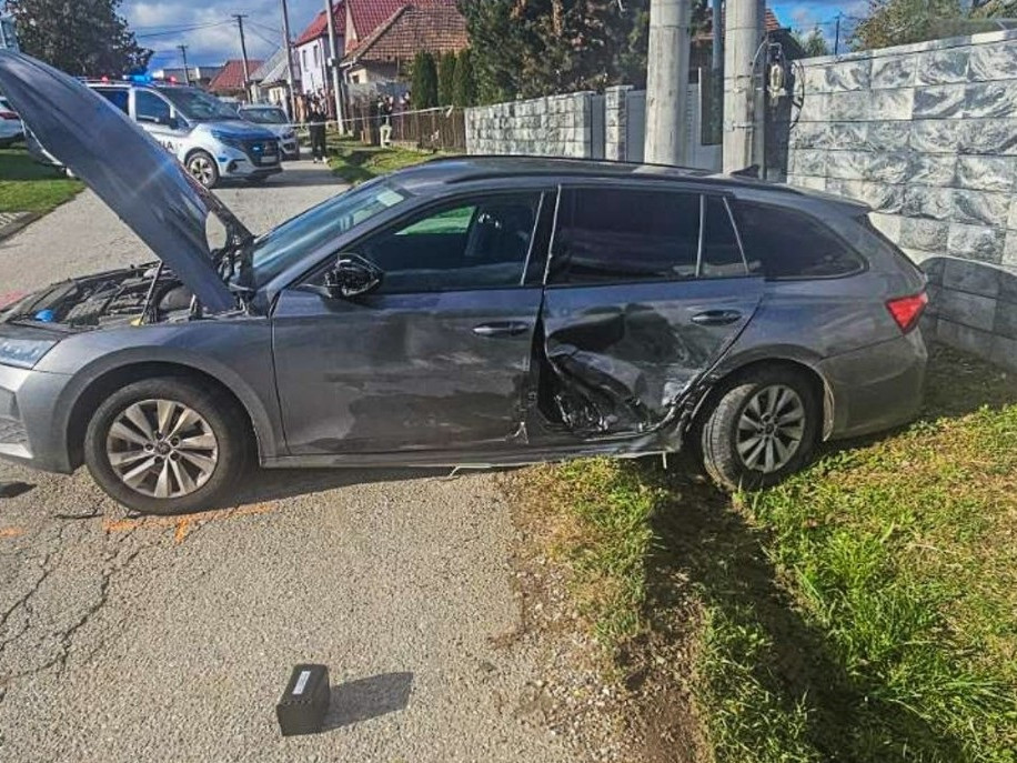 Nehoda v obci Geča.