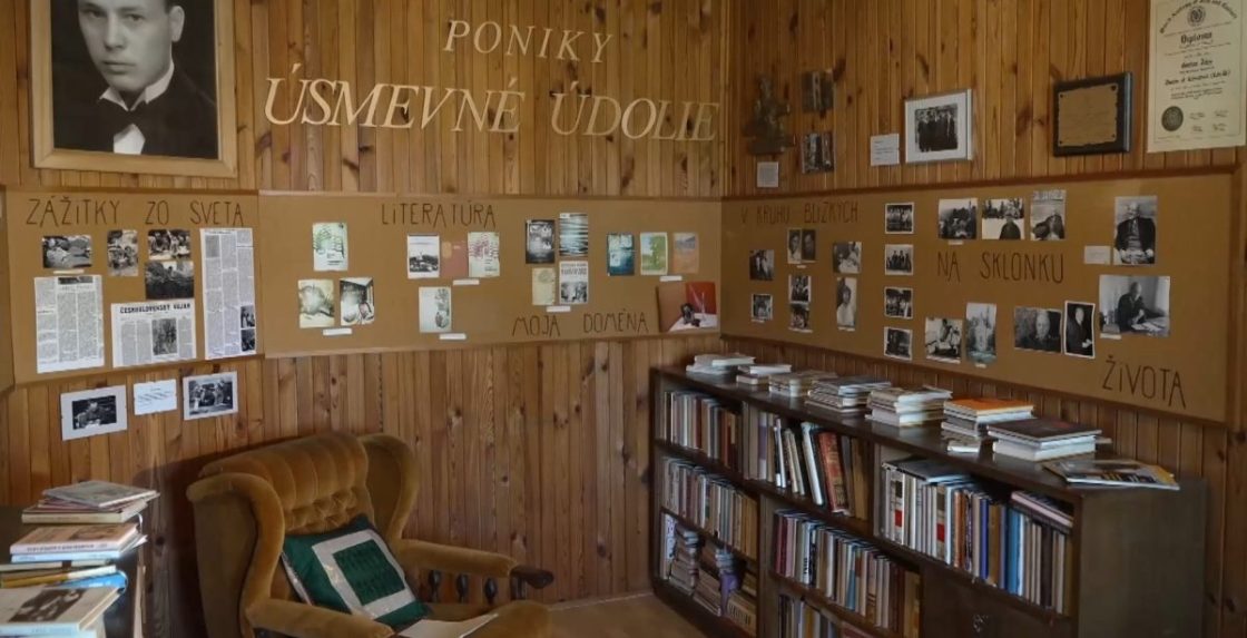 Na snímke Ponická izba.