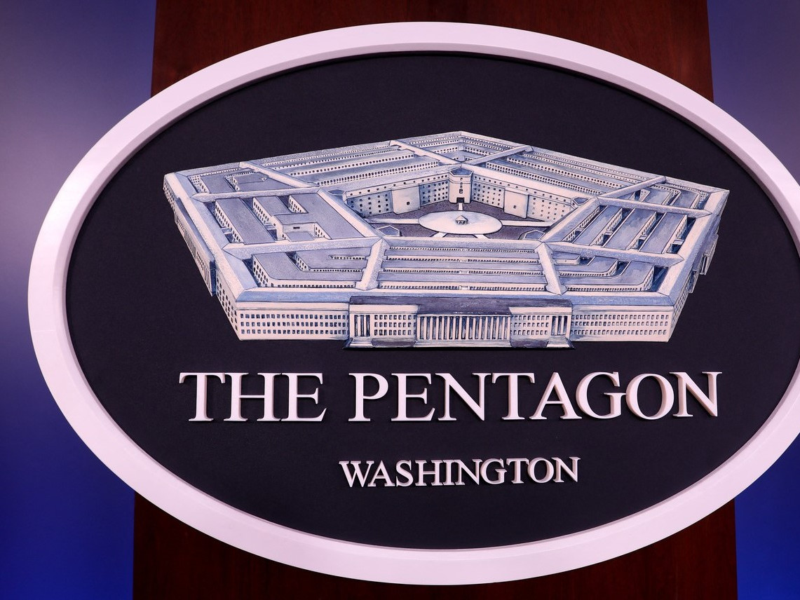 Pentagón prijal 130-milónový dar.