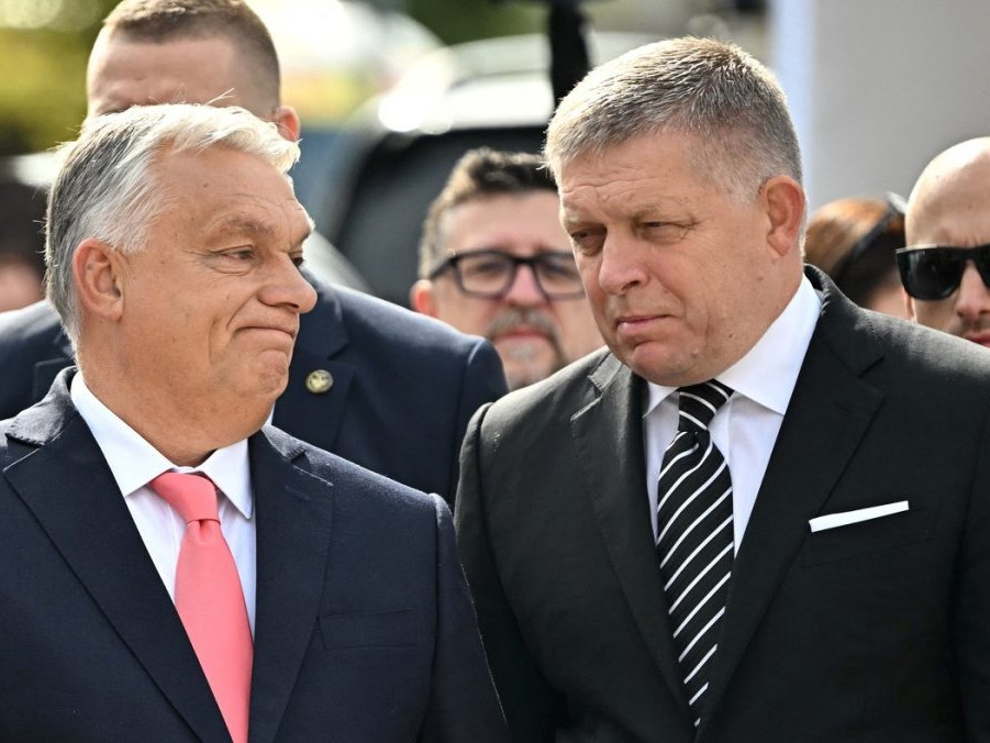 Robert Fico s Viktorom Orbánom.