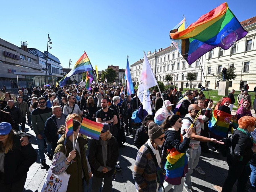 Zakázaný pochod Pride v Pécsi.