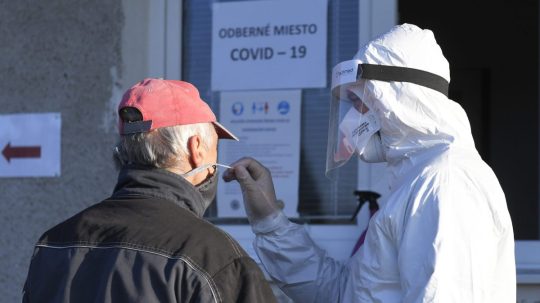 Celoplošnému testovaniu predchádzalo tzv. pilotné testovanie.