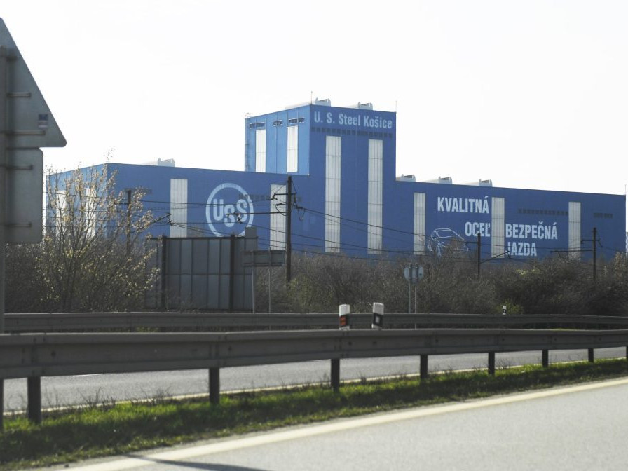 Na snímke budova fabriky U. S. Steel Košice.
