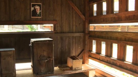 Je zázrak, že prežil dodnes: V Zuberci pribudol takmer storočný včelín, ktorý ukrýva kus histórie