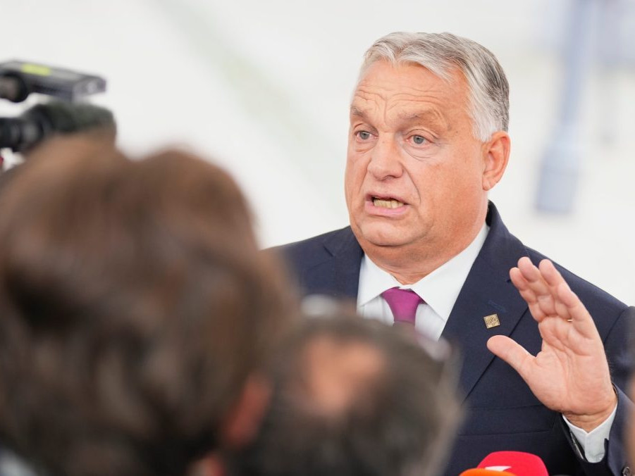 Na snímke Viktor Orbán.