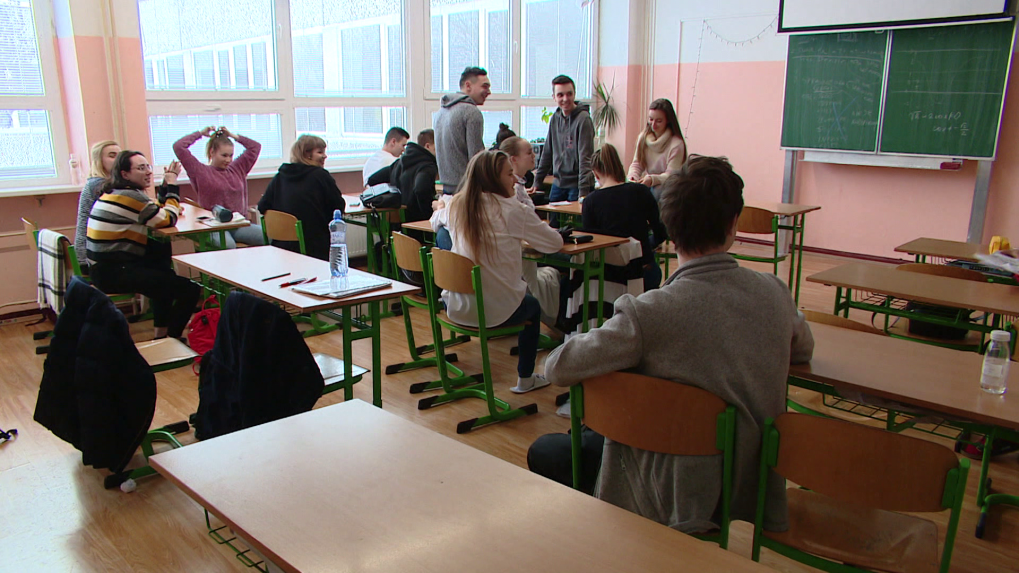 Žiaci v triede.