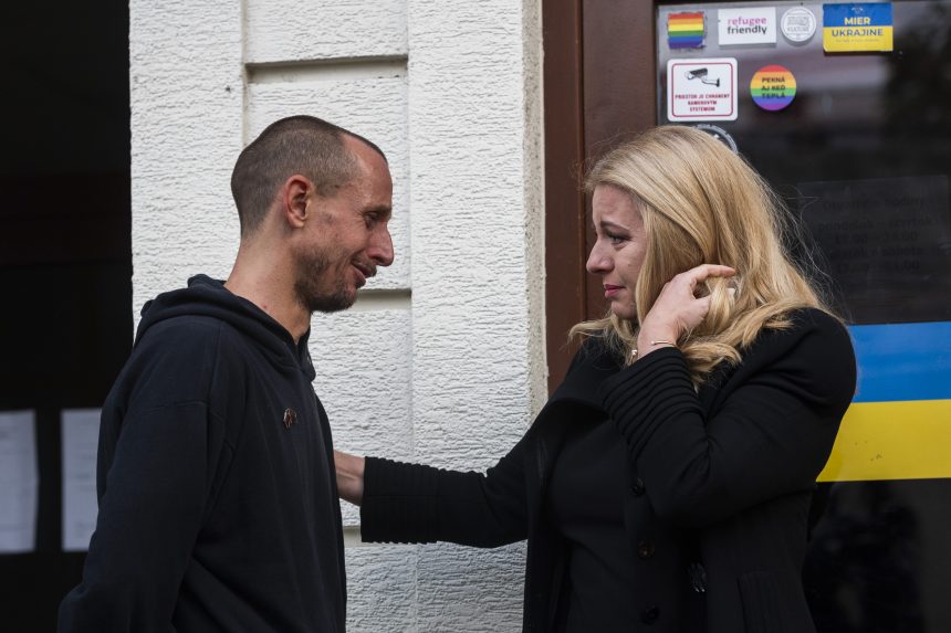 Zuzana Ã„ÂŒaputovÃƒÂ¡ s majiteÃ„Â¾om teplÃƒÂ¡rne Romanom SamotnÃƒÂ½m.