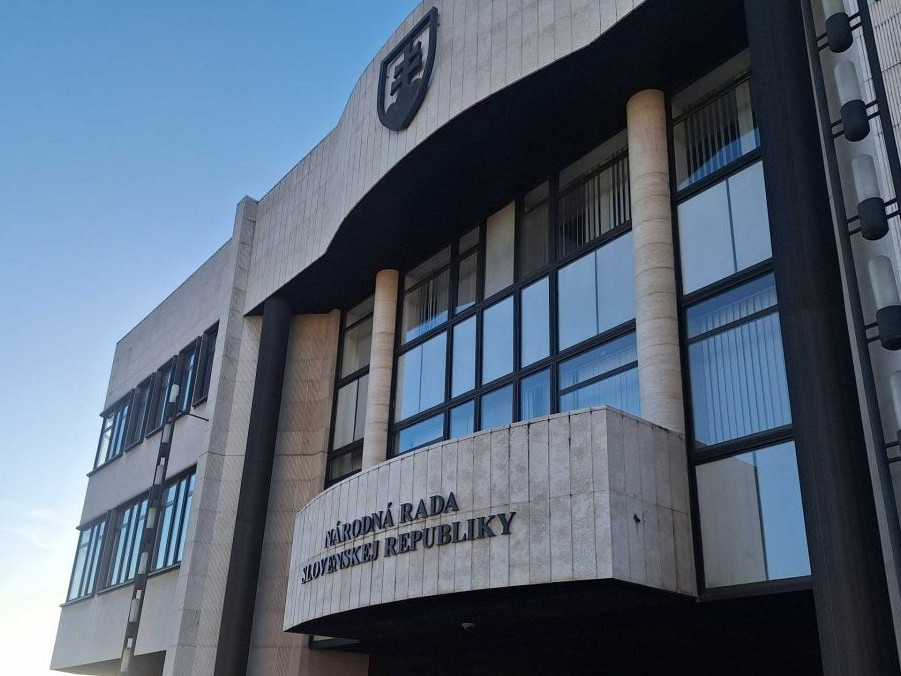 Budova Národnej rady SR.
