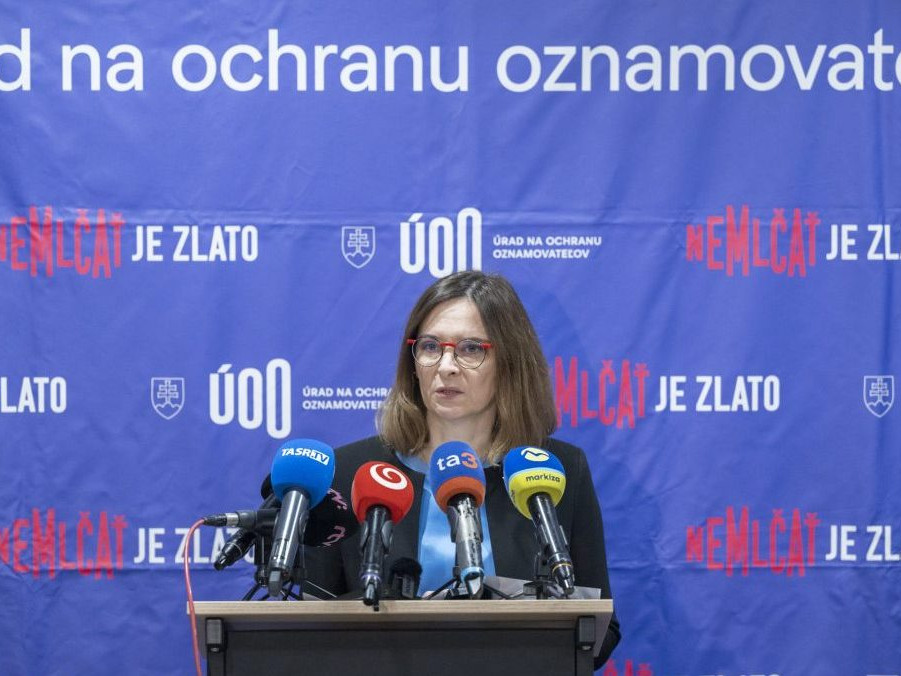 Na snímke predsedníčka Úradu na ochranu oznamovateľov Zuzana Dlugošová.