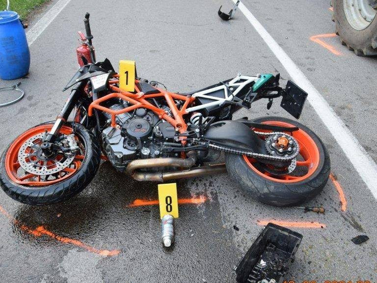 motocykel po dopravnej nehode