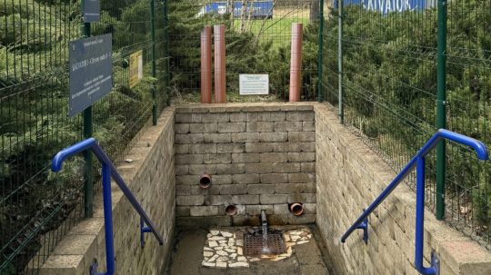 Verejný prameň minerálnej vody Salvator v obci Lipovce.