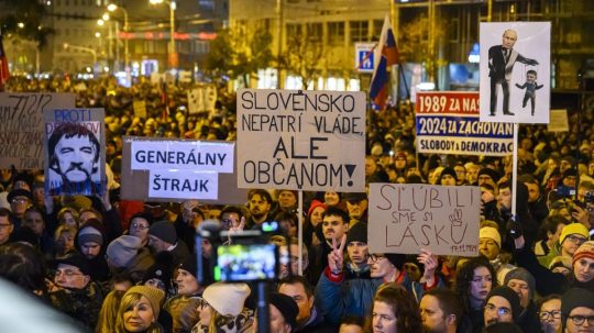 Na archívnej snímke zhromaždenie k výročiu Nežnej revolúcii v roku 2024.