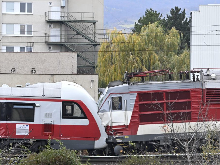 zrážka vlakov v Pezinku