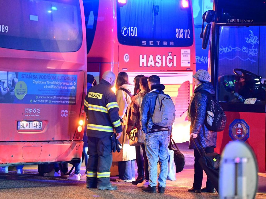 Na mieste zrážky vlakov zasahovali aj krízoví psychológovia: Šok pôsobí na každého rôzne, uviedla odborníčka