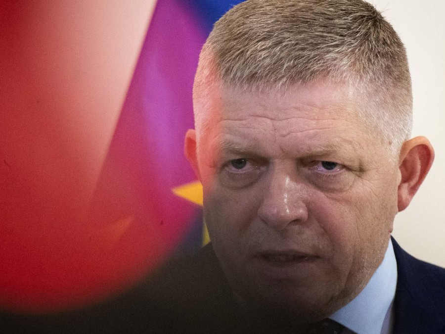 Prieskum Focus: Smer-SD klesol pod 17 percent, Republika opäť predbehla Hlas-SD, Demokrati v parlamente