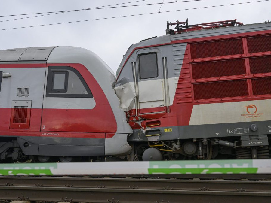 Železniciam chýba jednotná komunikácia medzi rušňovodičmi a dispečingom: Odborníci navrhujú ako riešenie systém GSM-R