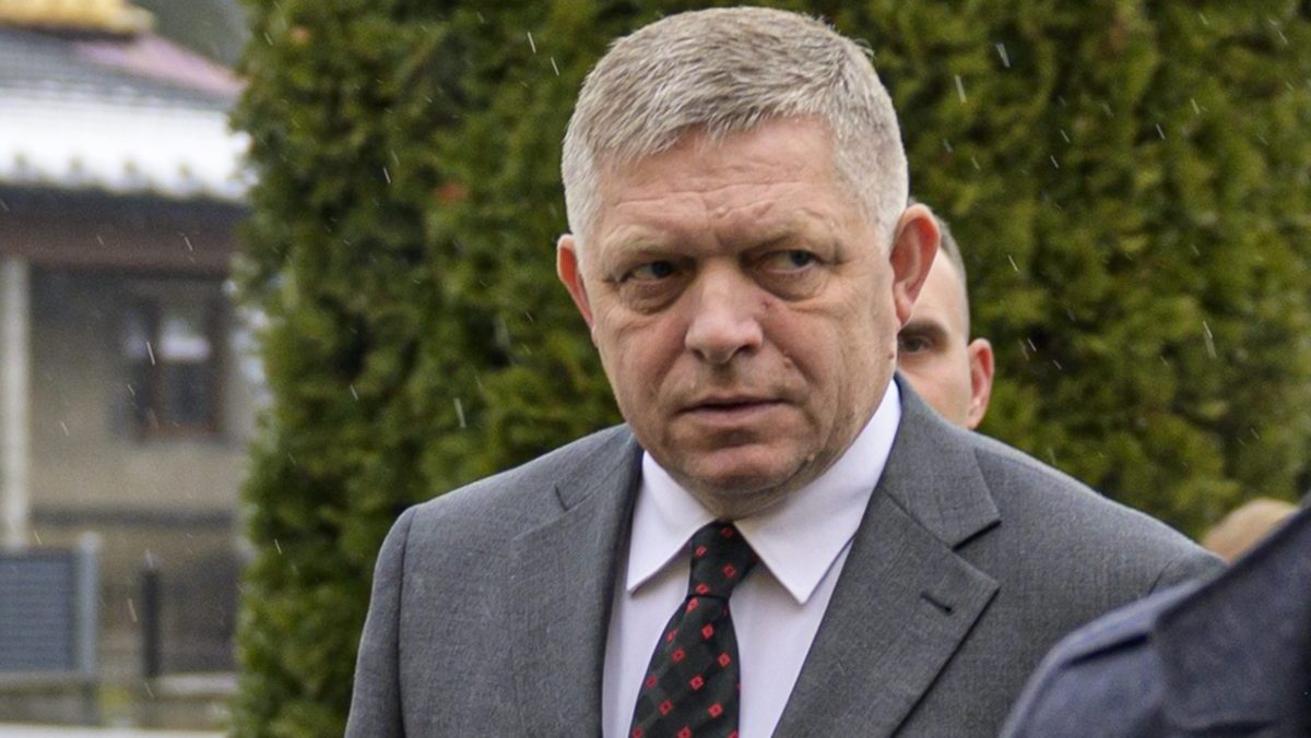 Vzťahy Slovenska a Maďarska sa nerysuj&uacute; sľubne. Magyarov v&yacute;rok o migrantoch podr&aacute;ždil Fica, ot&aacute;zne s&uacute; Bene&scaron;ove dekr&eacute;ty, p&iacute;&scaron;e N&eacute;pszava