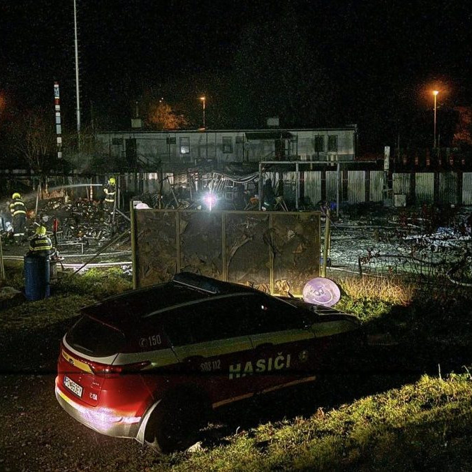 Škody po požiari predbežne vyčíslili na viac ako 100-tisíc eur.