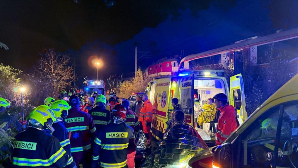 Príčina nehody bola pravdepodobne prechod jedného z nich na červenú.