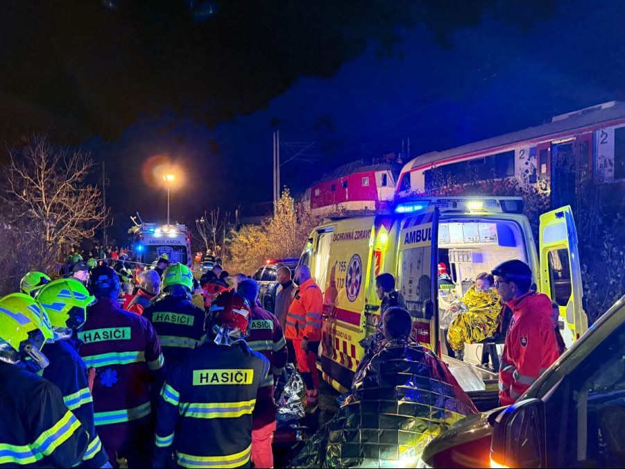 Príčina nehody bola pravdepodobne prechod jedného z nich na červenú.