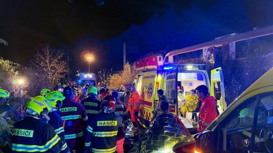 Príčina nehody bola pravdepodobne prechod jedného z nich na červenú.