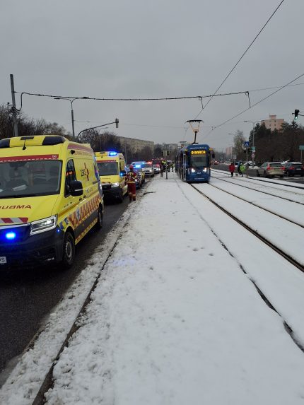 V elektriÃ„ÂkÃƒÂ¡ch nachÃƒÂ¡dzalo spolu pribliÃ…Â¾ne 40 cestujÃƒÂºcich.