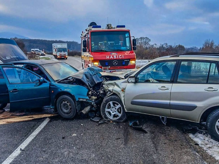 Nehoda dvoch áut pri Košiciach