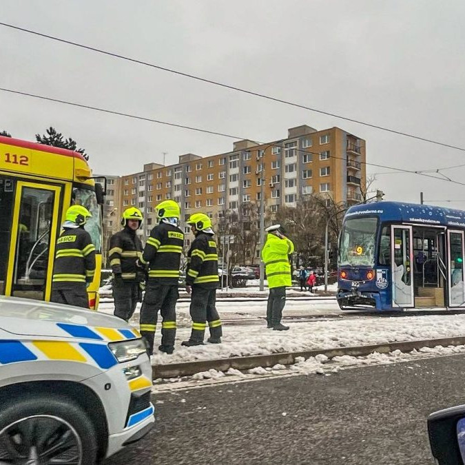 V Košiciach sa zrazili električky.
