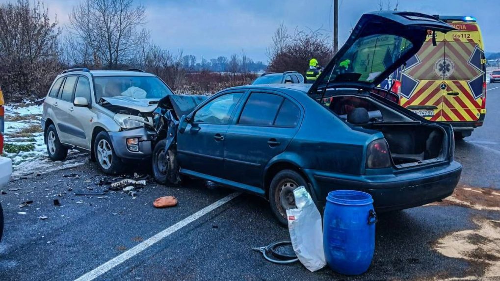 Nehoda dvoch áut pri Košiciach