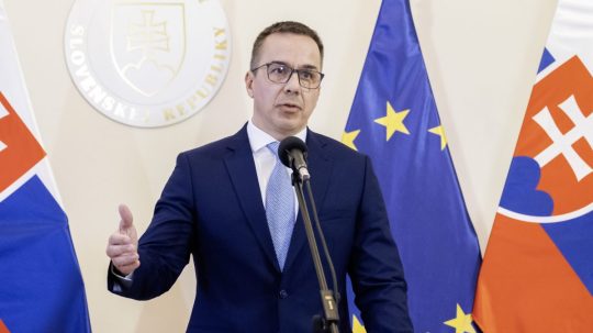 Minister práce, sociálnych vecí a rodiny SR Erik Tomáš.