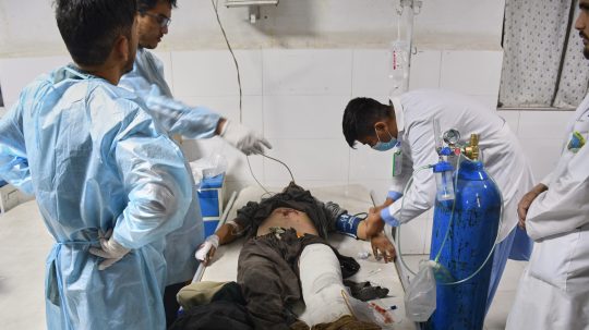 Afganistan, zranení po zemetrasení