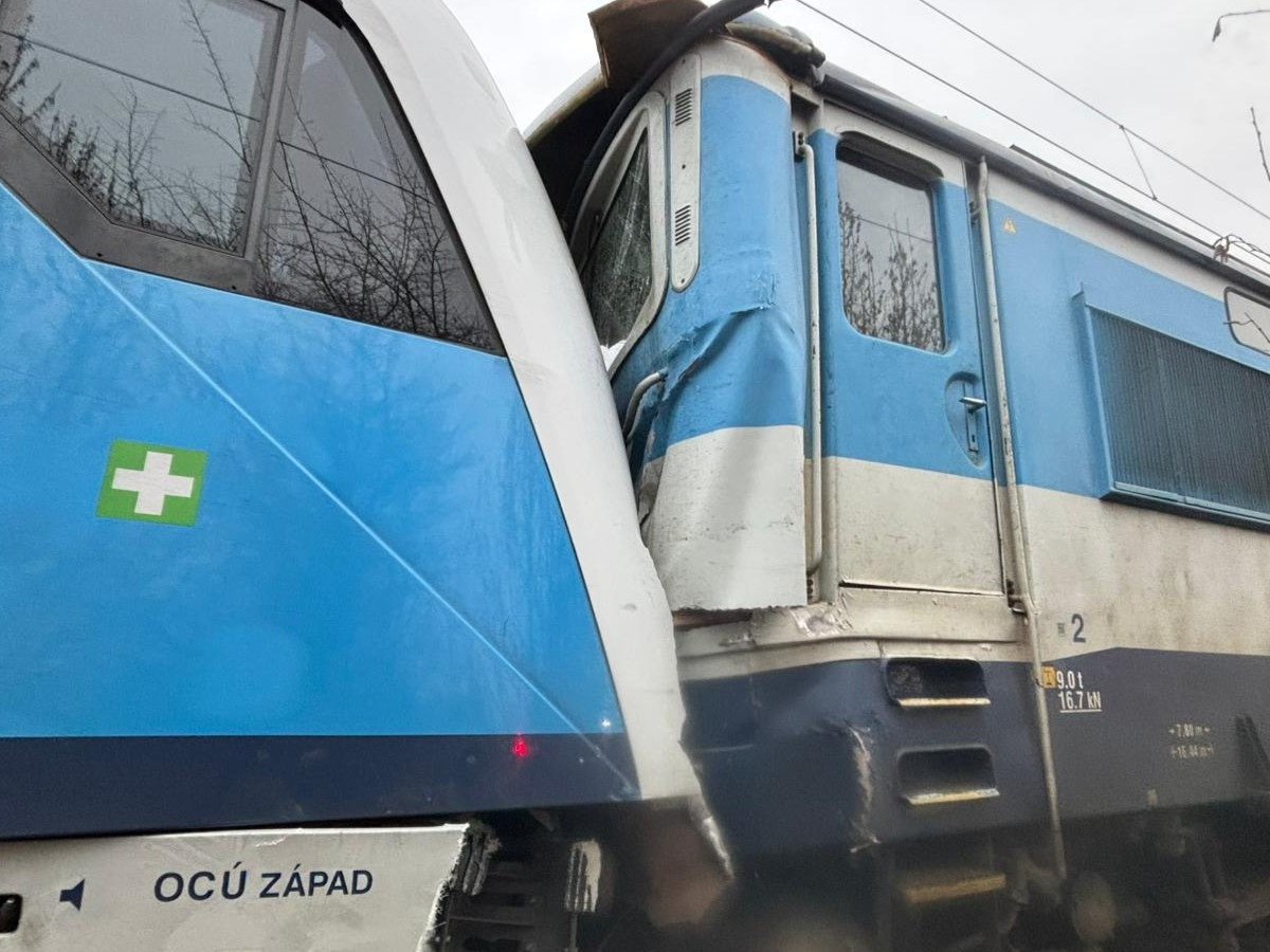 Zrážka vlakov v Juhočeskom kraji.