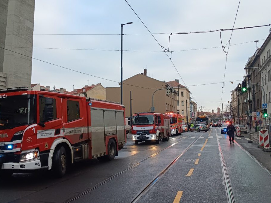 V Prahe došlo k masívnemu úniku plynu. V oblasti evakuovali ľudí a zastavili dopravu