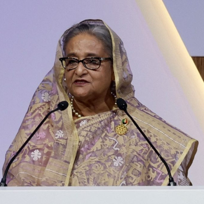 Zosadenú premiérku Bangladéša odsúdili na trest smrti za zločiny proti ľudskosti