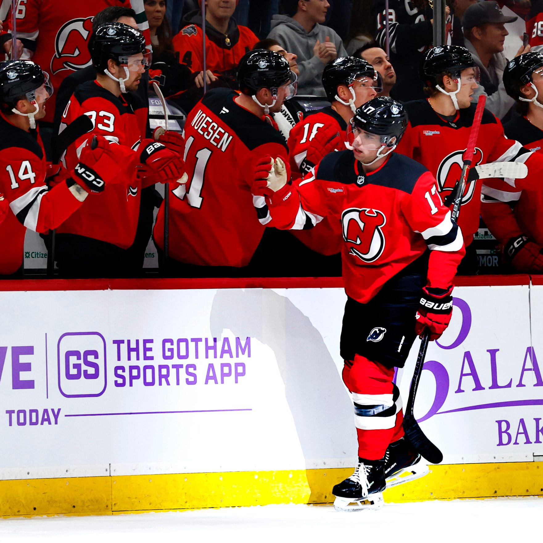 Na snímke Š. Nemec po strelení gólu.