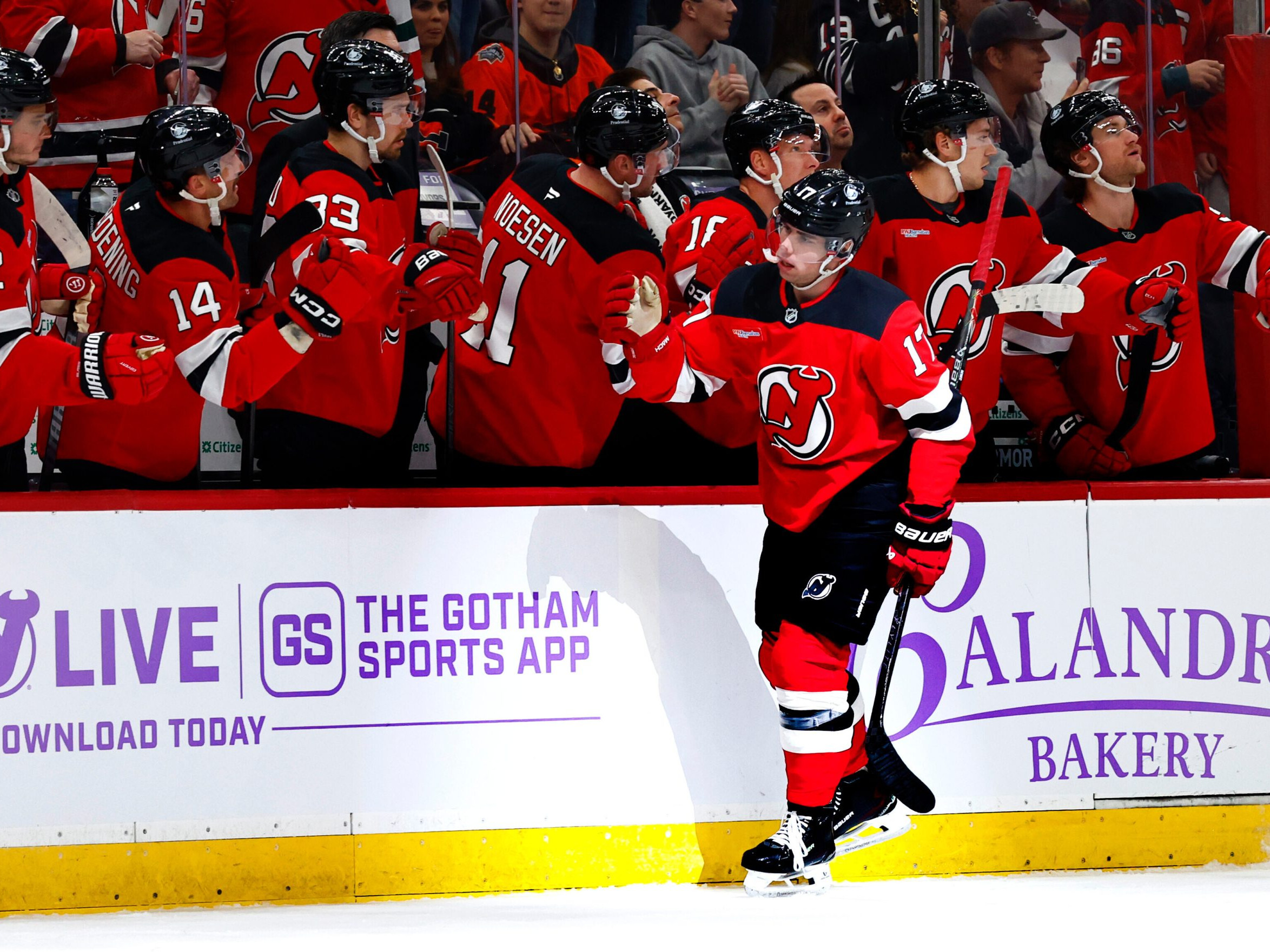 Na snímke Š. Nemec po strelení gólu.