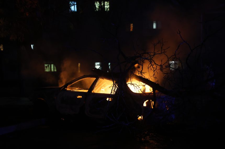 Požiar auta po útoku na Záporožie.