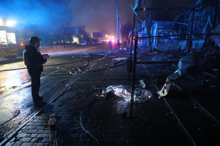 ZÃƒÂ¡chranÃƒÂ¡ri pracujÃƒÂº po ÃƒÂºtoku na ZÃƒÂ¡poroÃ…Â¾ie.