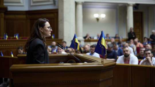 Odvolávanie ministrov im nestačí, zablokovali parlament: Ukrajinská opozícia chce pád celej vlády