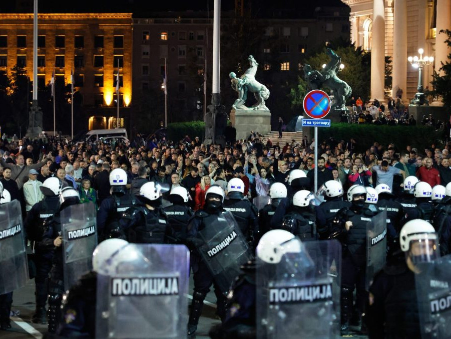 demonštrácie v Belehrade