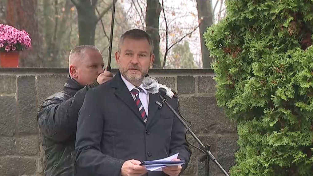 Peter Pellegrini počas príhovoru pri príležitosti 36. výročia Nežnej revolúcie.