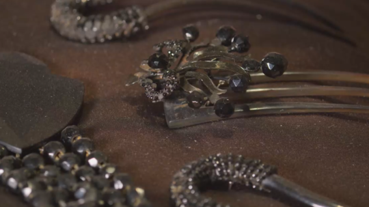 Šperky patrili dvom princeznám, ktoré sa vydali za poľských grófov - posledných vlastníkov hradu Ľubovňa.