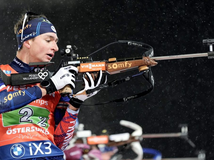 Francúzsky biatlonista Eric Perrot.