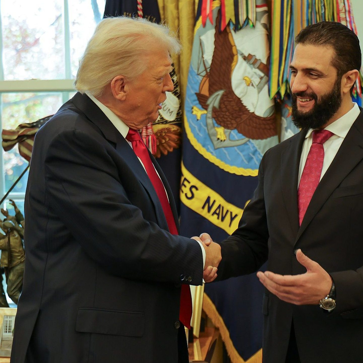 Prezident USA Donald Trump a sýrsky prezident Ahmad Šara.