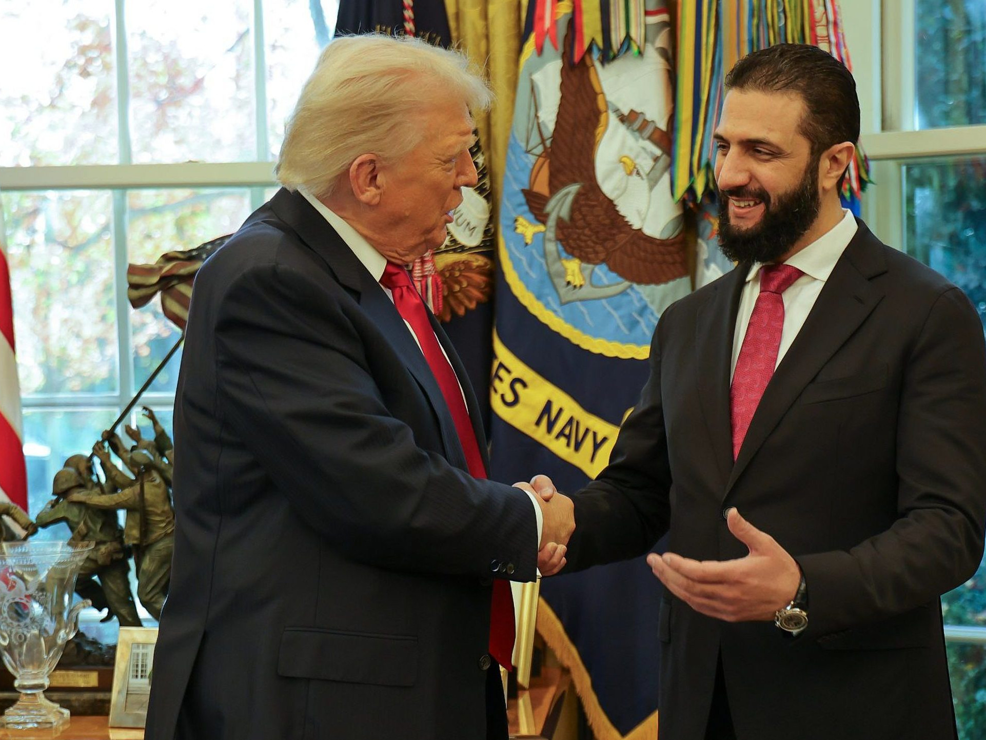 Prezident USA Donald Trump a sýrsky prezident Ahmad Šara.